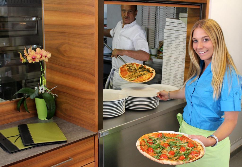 Residence Bar Pizzeria Sylvanerhof Natz-Schabs Екстер'єр фото